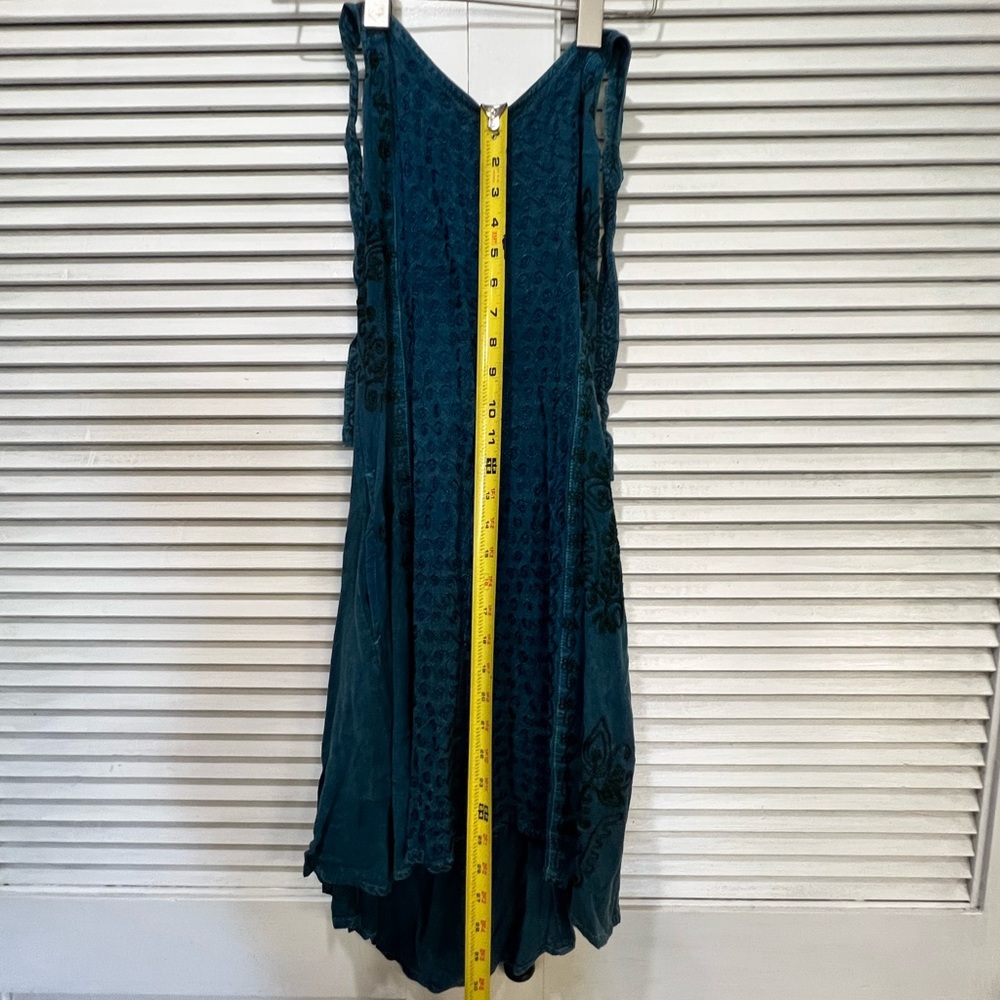 MAGIC 100% Rayon Halter Dress (FREE SIZE) - Picture 2 of 5